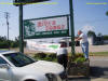 JR & Wade hanging up NCCA State Open banner.jpg (86488 bytes)